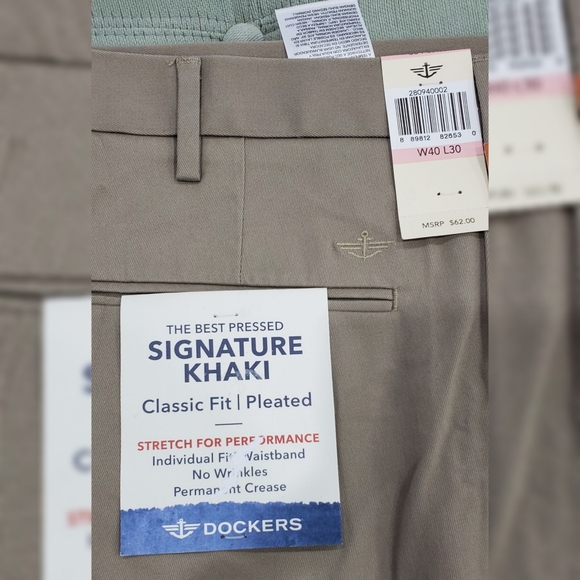 Dockers Classic Fit Pleated 40 X 30 - Picture 4 of 6